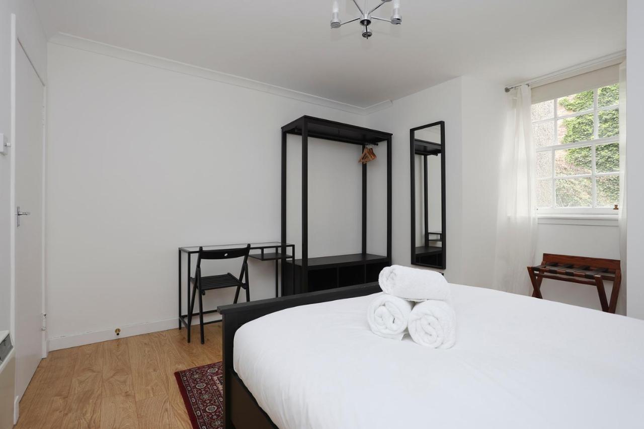 Joivy 1 Bed Flat, Heart Of Grassmarket EDI Kültér fotó